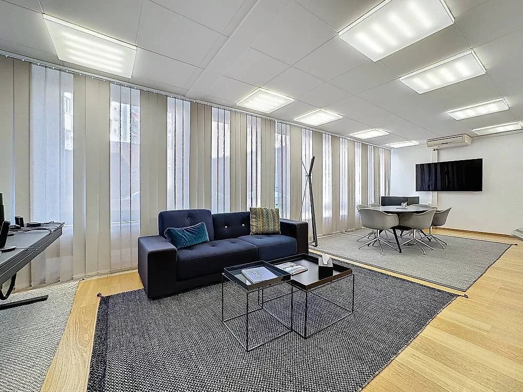 77b30d53cdef22bef5d45d48bbe86ce9_ccdc64ca54_1020-original-77-2