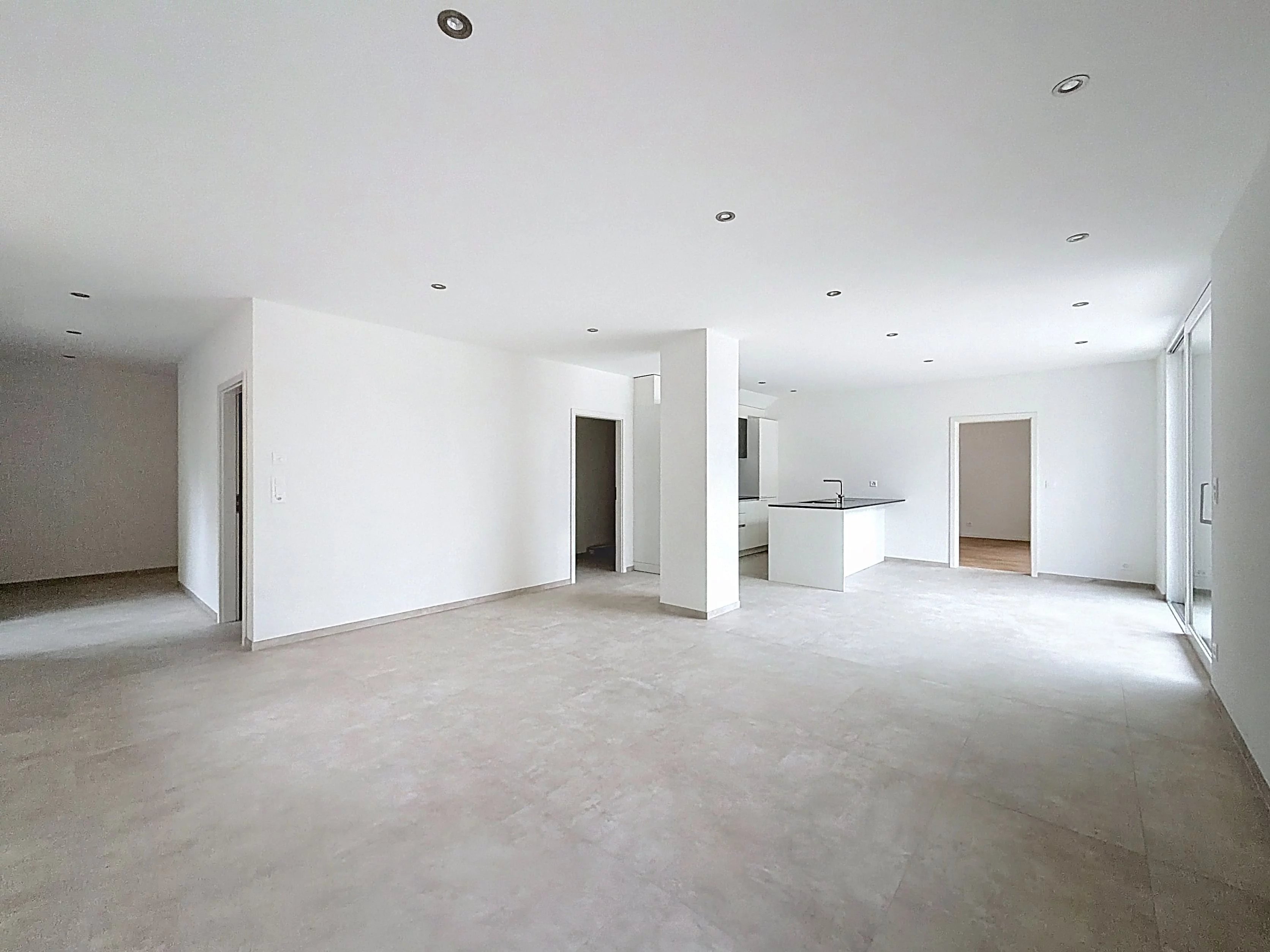 903b247cdbeb2e0fe337df1215817f0e_5b09279368_3344-original-17-2