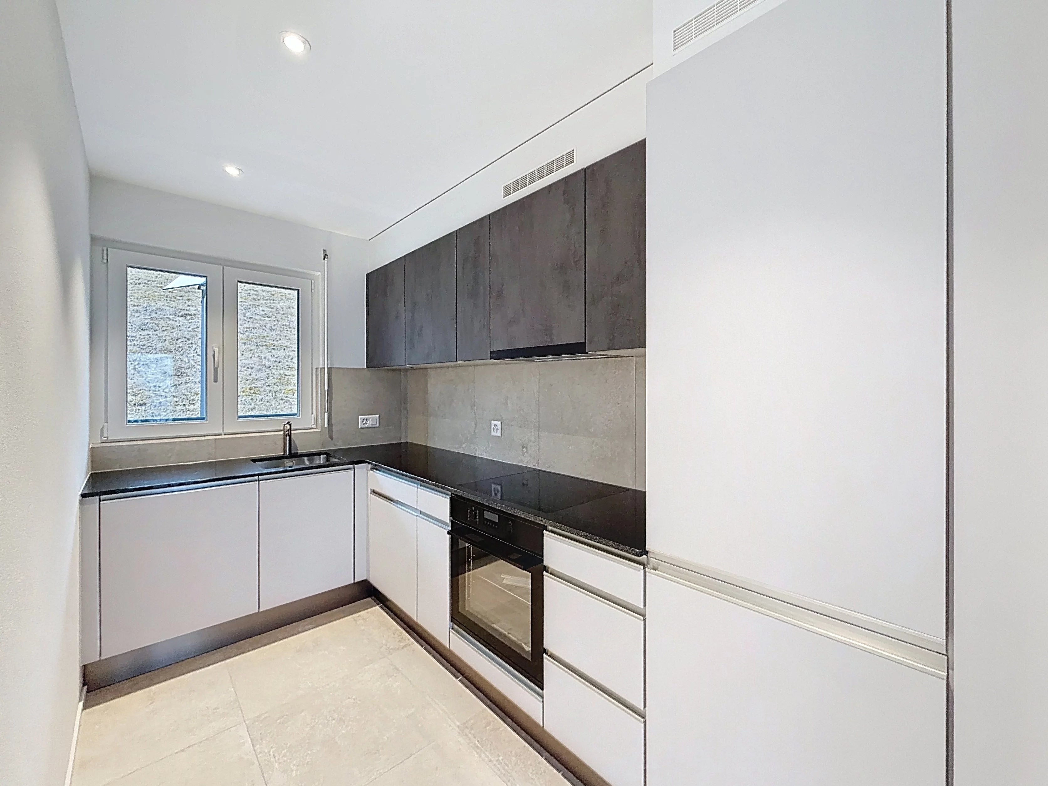 97b7c8b3bc3535e13c426b041f6c42ba_187101dd56_3344-original-7-2